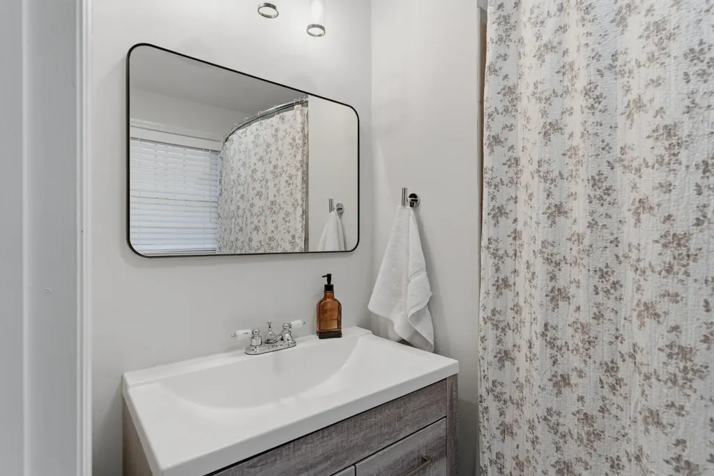 309 S 11th Street Nashville TN 37206