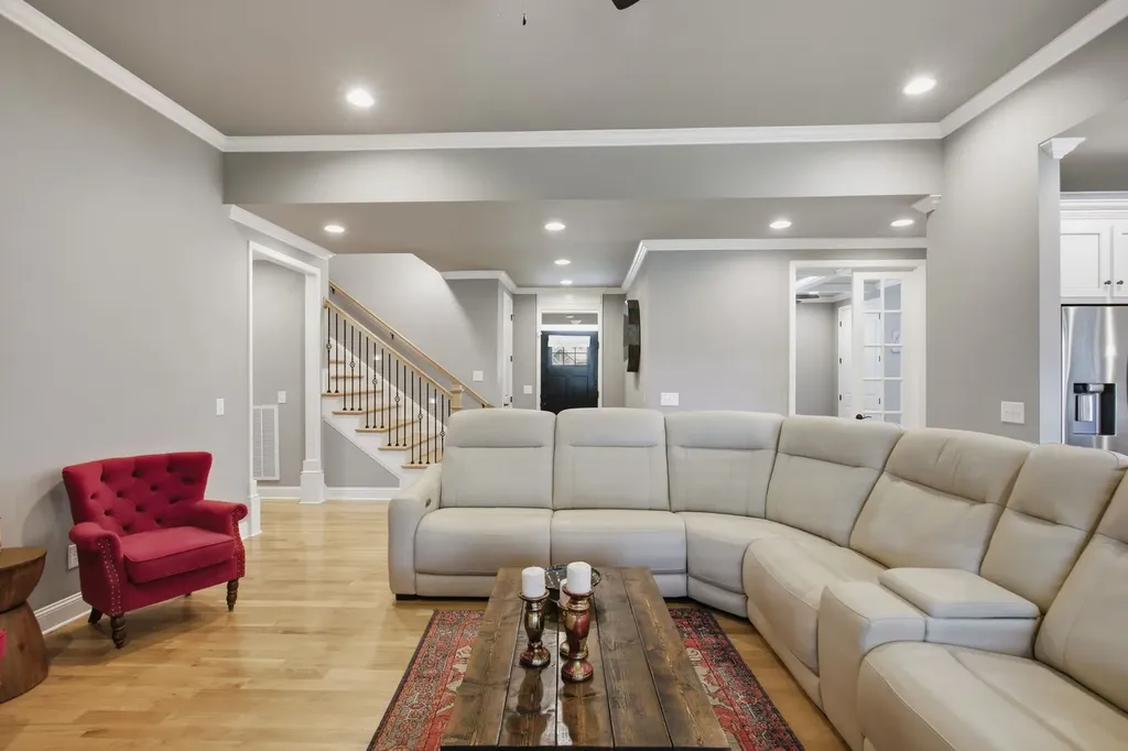 1036 Pretender Way Columbia TN 38401