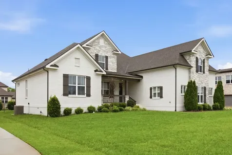 1036 Pretender Way Columbia TN 38401