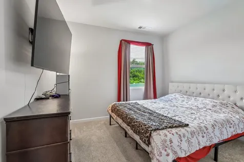 9044 Copenhagen Drive Murfreesboro TN 37129