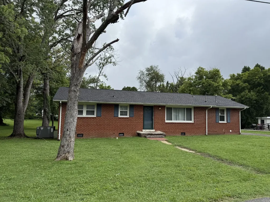 117 Whiteside Street Shelbyville TN 37160