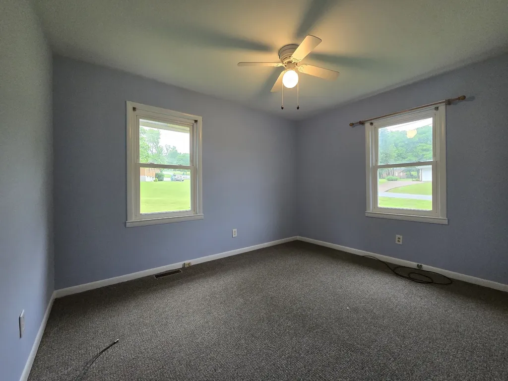 1645 White Drive Lewisburg TN 37091