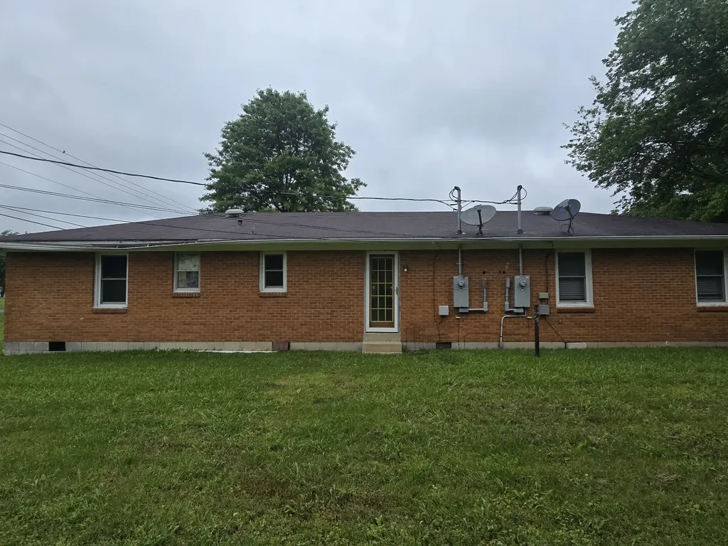 1645 White Drive Lewisburg TN 37091