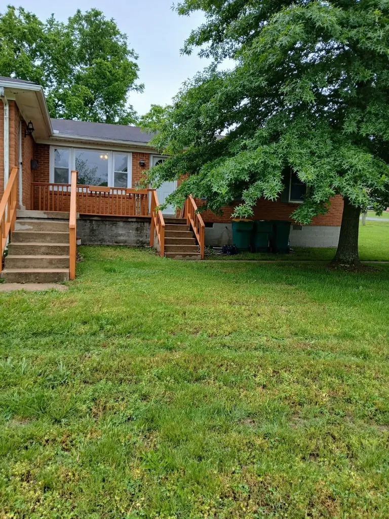 1645 White Drive Lewisburg TN 37091