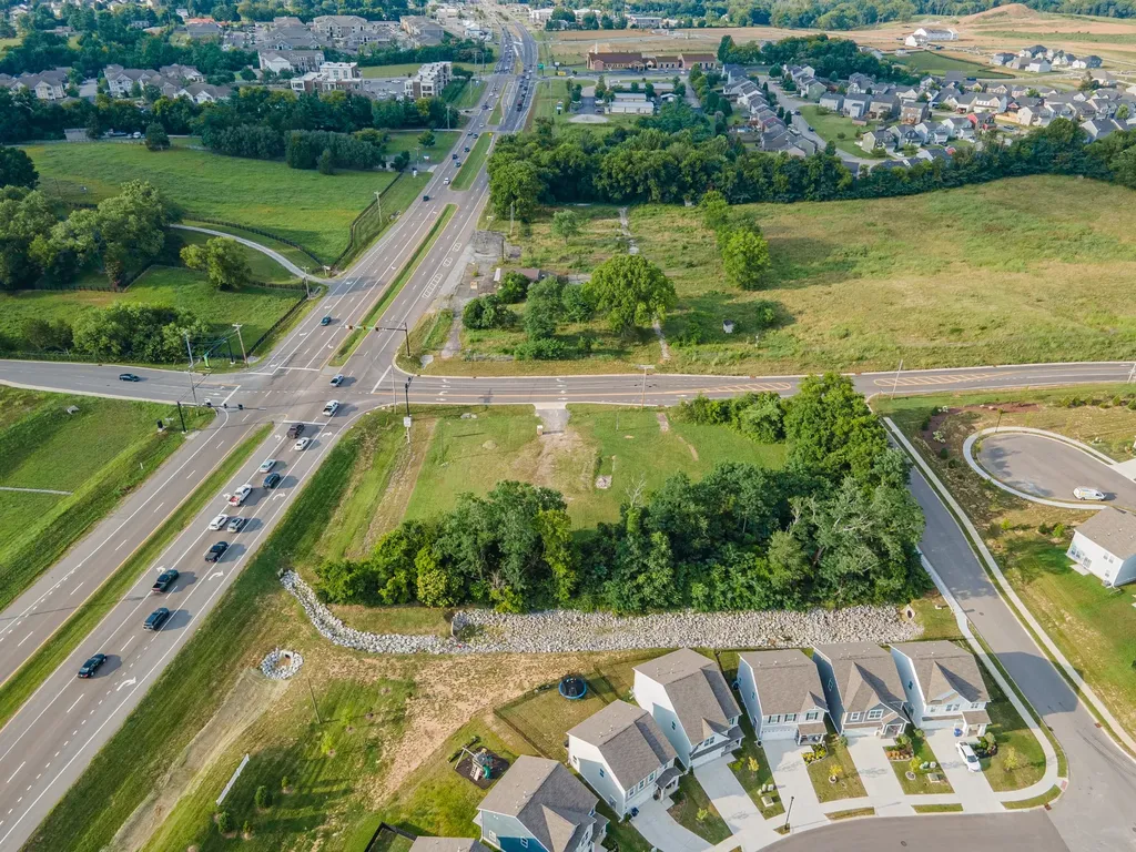 2408 Nashville Highway Columbia TN 38401