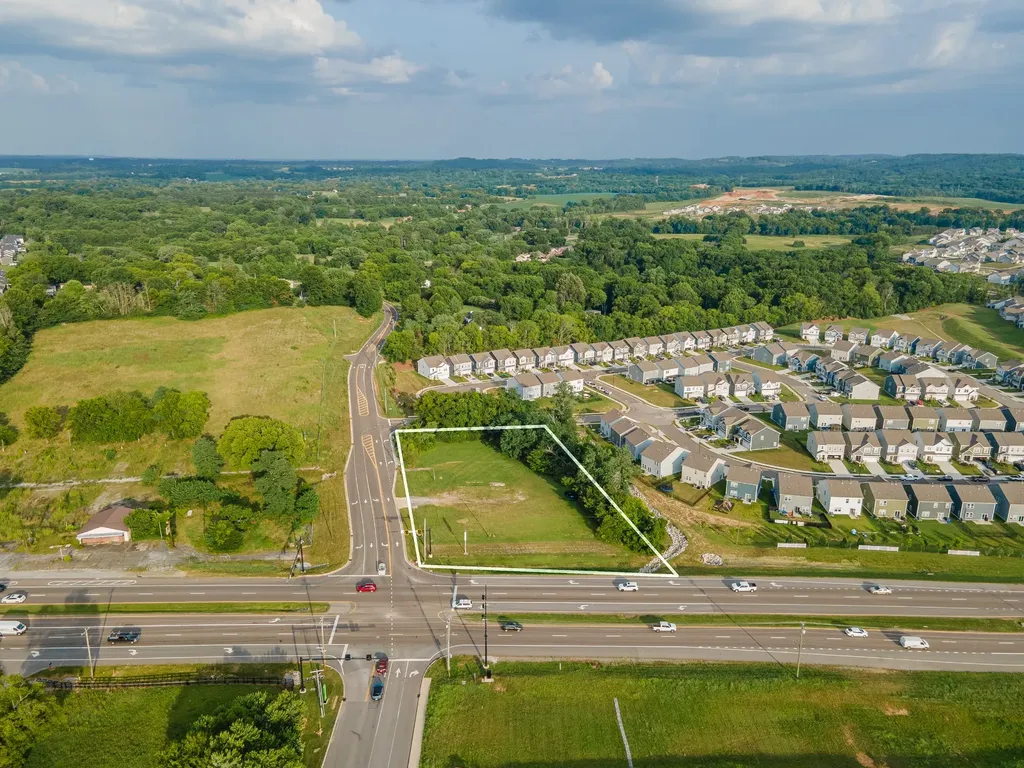 2408 Nashville Highway Columbia TN 38401