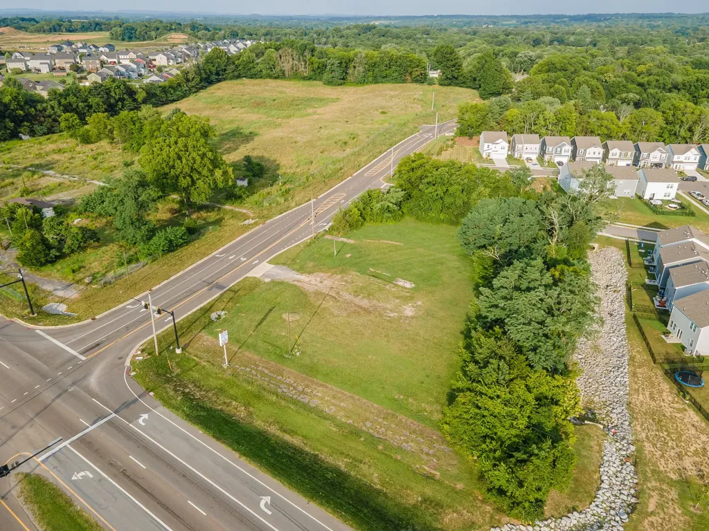 2408 Nashville Highway Columbia TN 38401