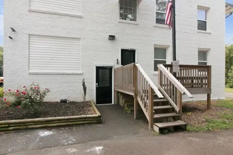 303 S Poplar Street Paris TN 38242