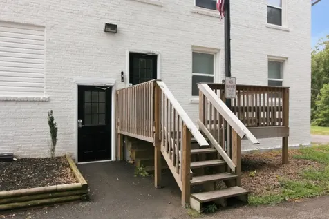 303 S Poplar Street Paris TN 38242