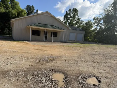 1414 Summertown Highway Hohenwald TN 38462