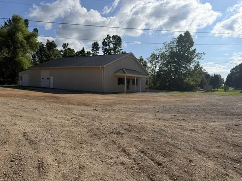 1414 Summertown Highway Hohenwald TN 38462