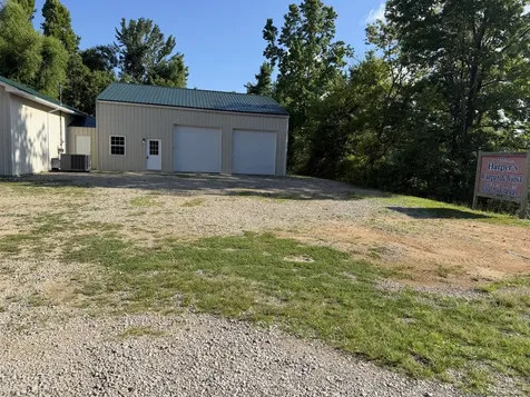 1414 Summertown Highway Hohenwald TN 38462