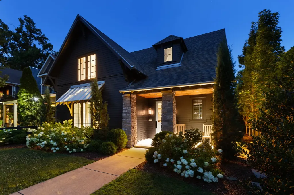 1015 Halcyon Avenue Nashville TN 37204
