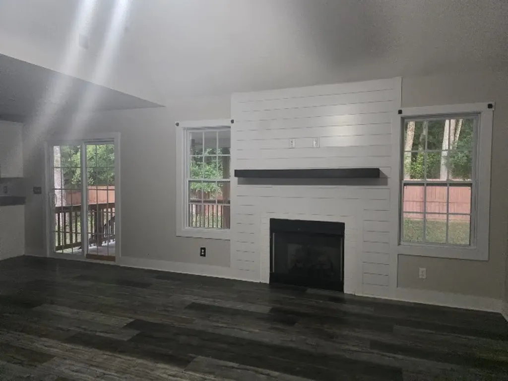 1656 Rains Road Clarksville TN 37042