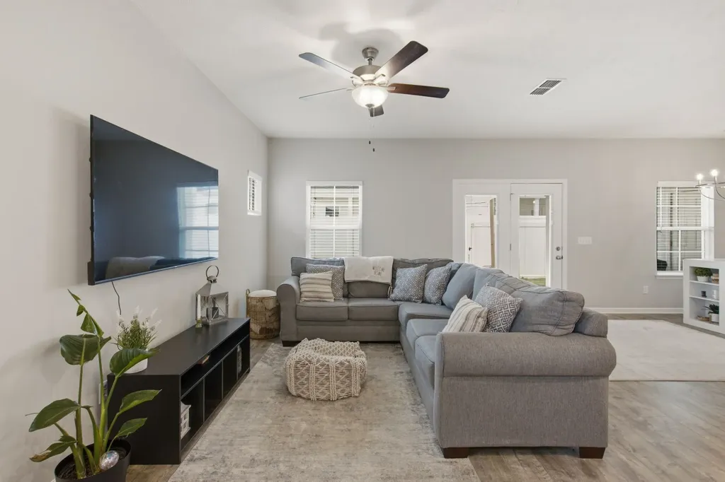 4322 Doral Drive Murfreesboro TN 37127