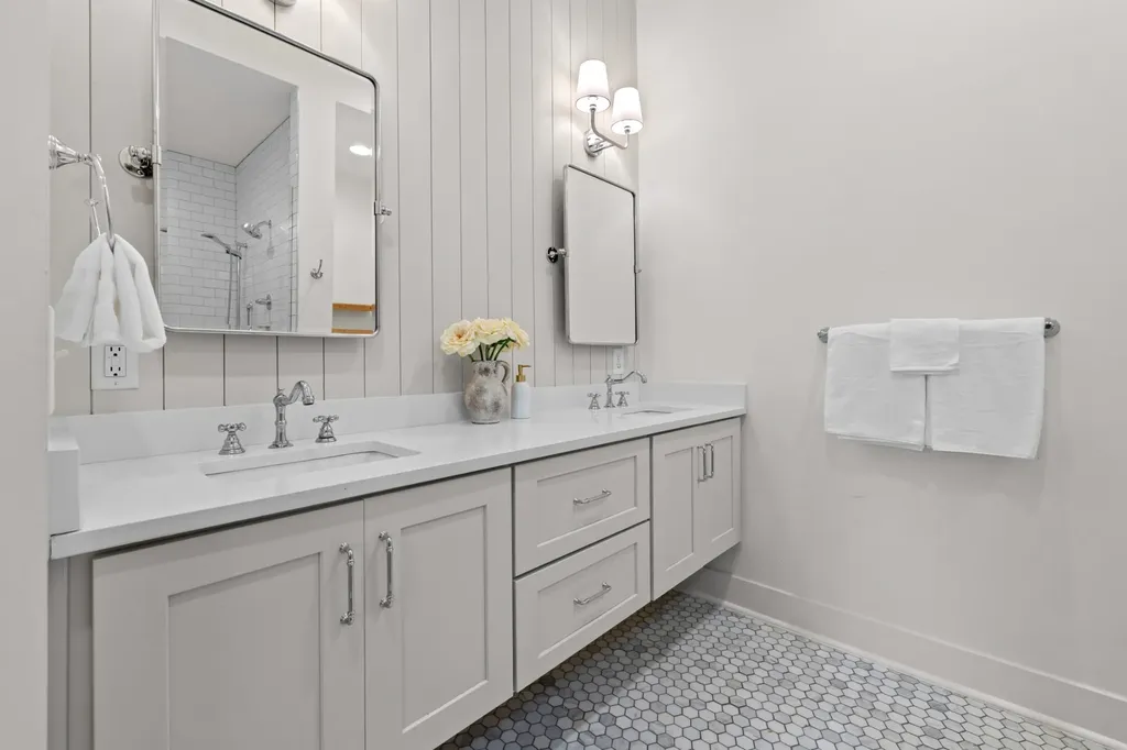 1037C Scovel Street Nashville TN 37208