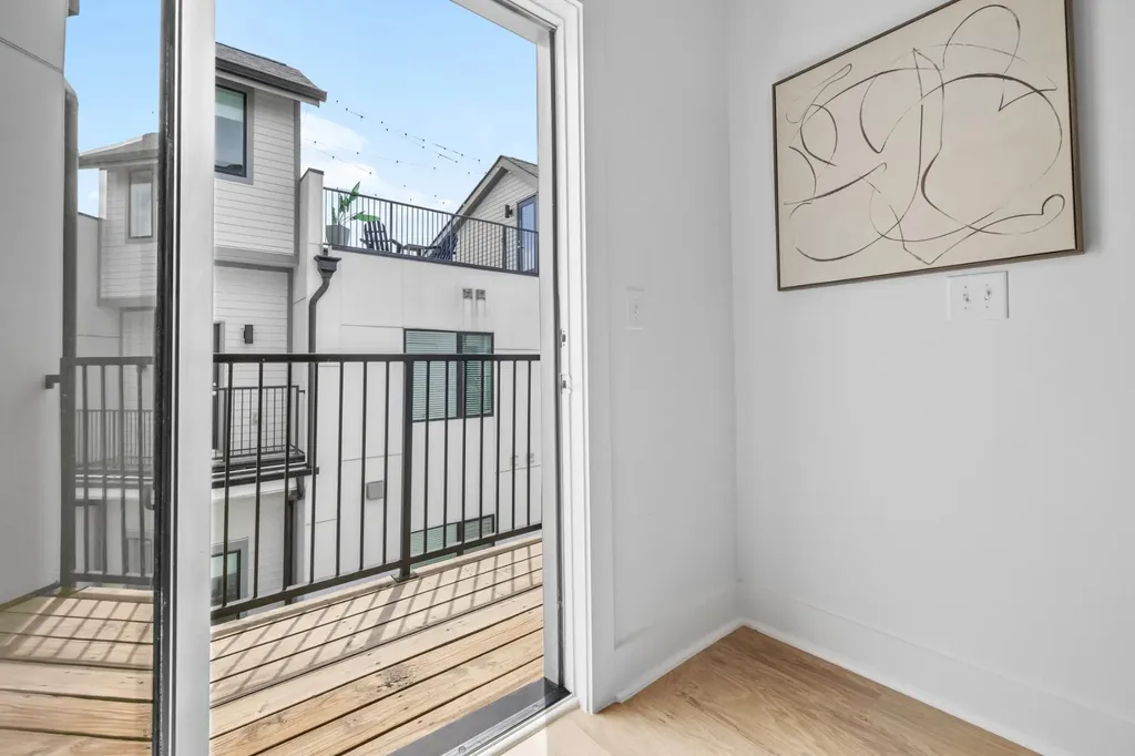 1037C Scovel Street Nashville TN 37208