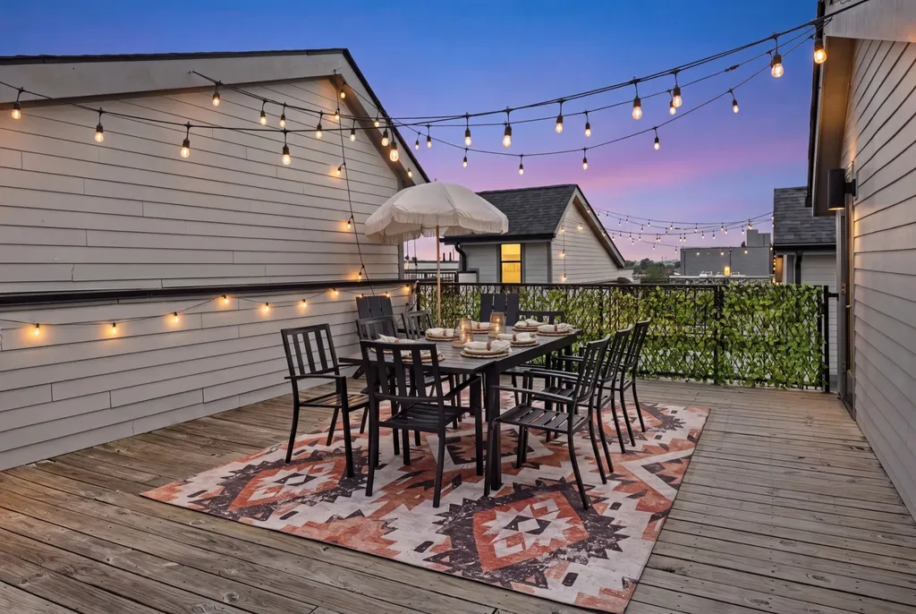 1037C Scovel Street Nashville TN 37208