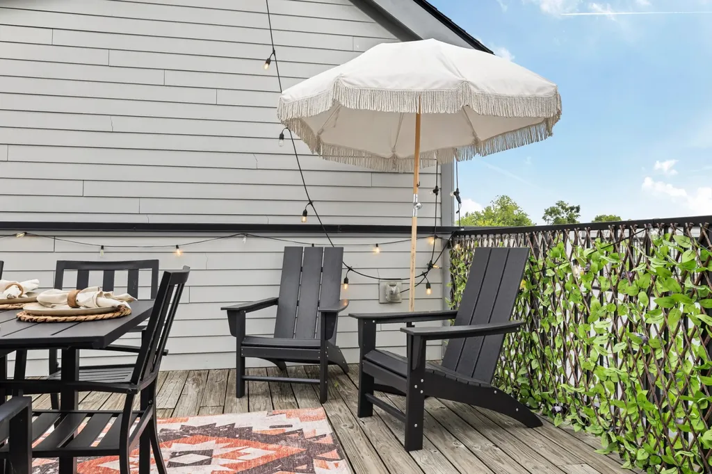 1037C Scovel Street Nashville TN 37208