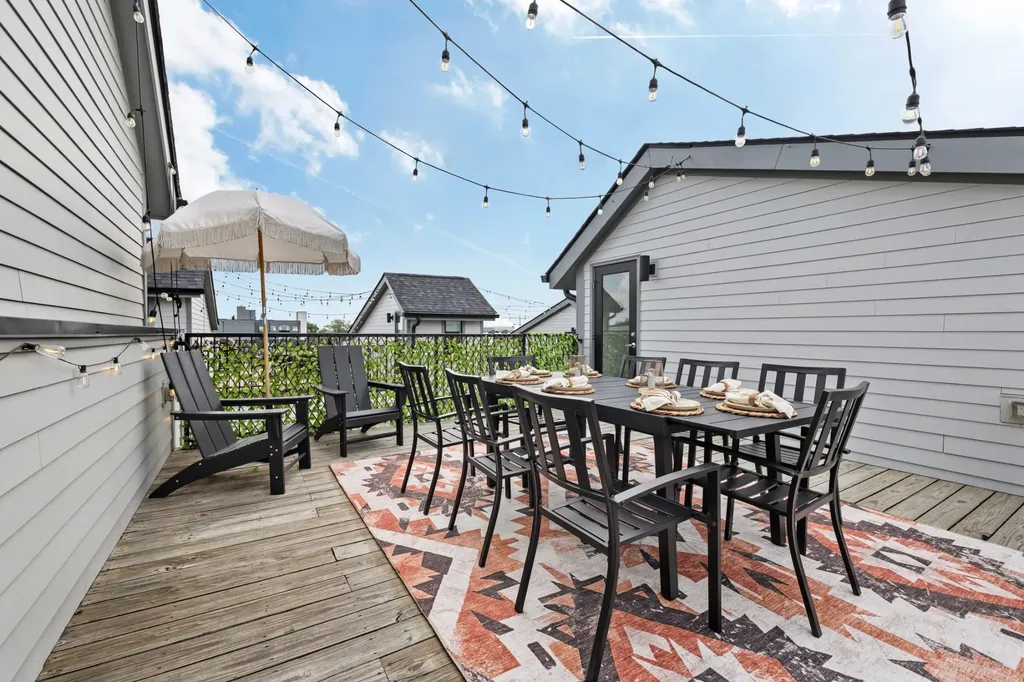 1037C Scovel Street Nashville TN 37208
