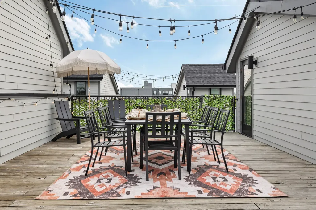 1037C Scovel Street Nashville TN 37208