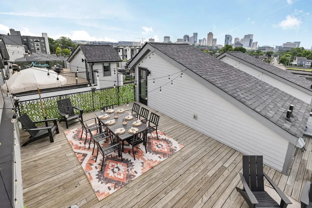 1037C Scovel Street Nashville TN 37208
