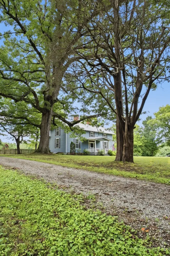 1425 Highway 49, E Ashland City TN 37015