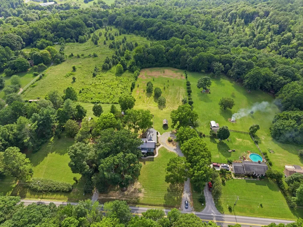 1425 Highway 49, E Ashland City TN 37015