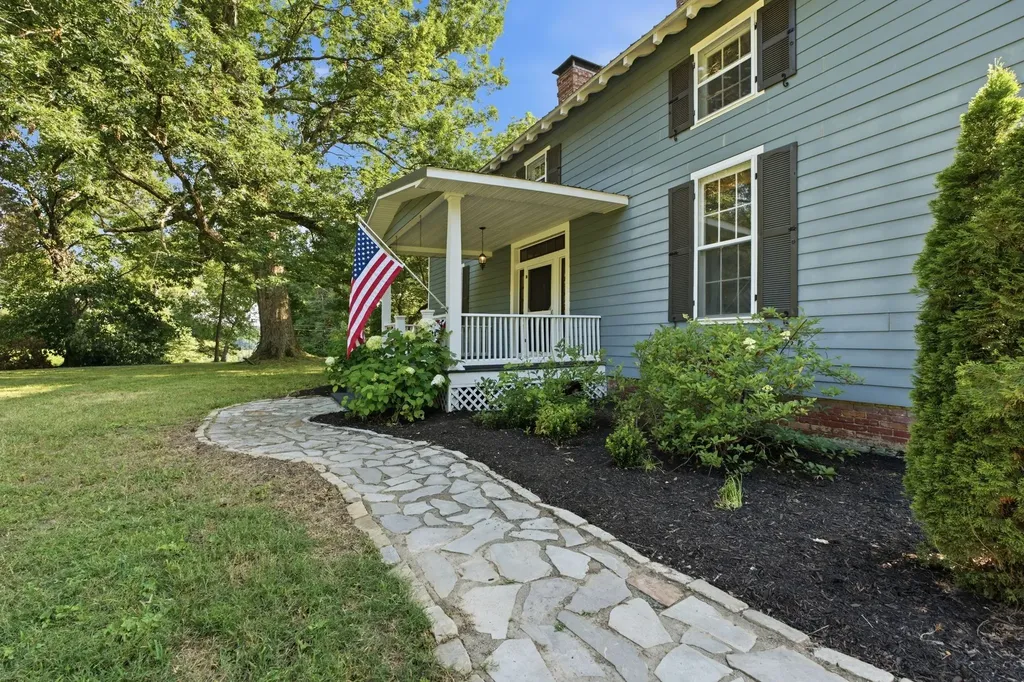1425 Highway 49, E Ashland City TN 37015