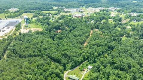 348 Columbia Avenue Hohenwald TN 38462