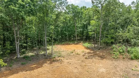 348 Columbia Avenue Hohenwald TN 38462
