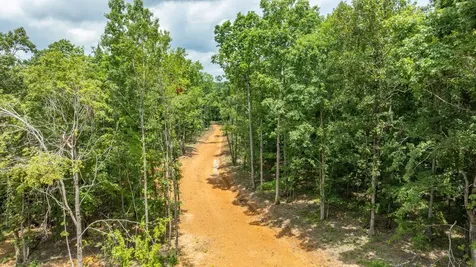 348 Columbia Avenue Hohenwald TN 38462