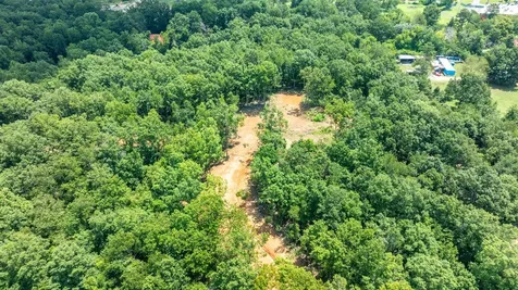 348 Columbia Avenue Hohenwald TN 38462
