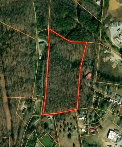 348 Columbia Avenue Hohenwald TN 38462