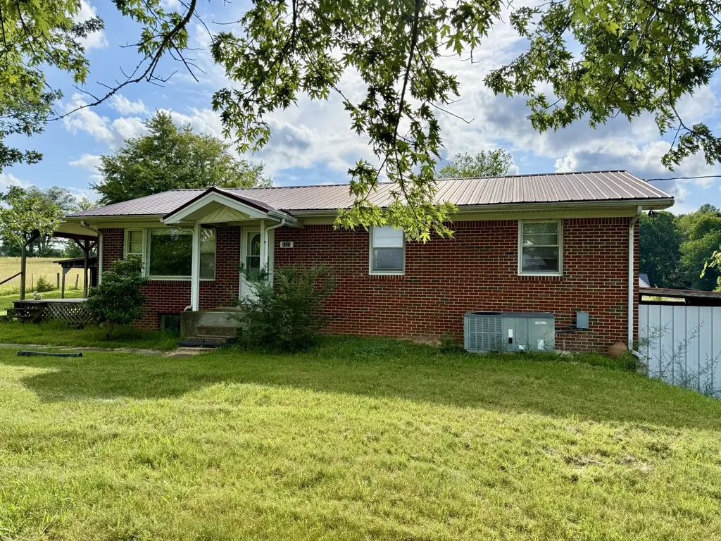1022 Odell Powell Road Woodbury TN 37190