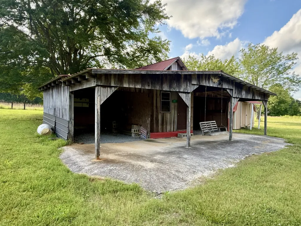 1022 Odell Powell Road Woodbury TN 37190