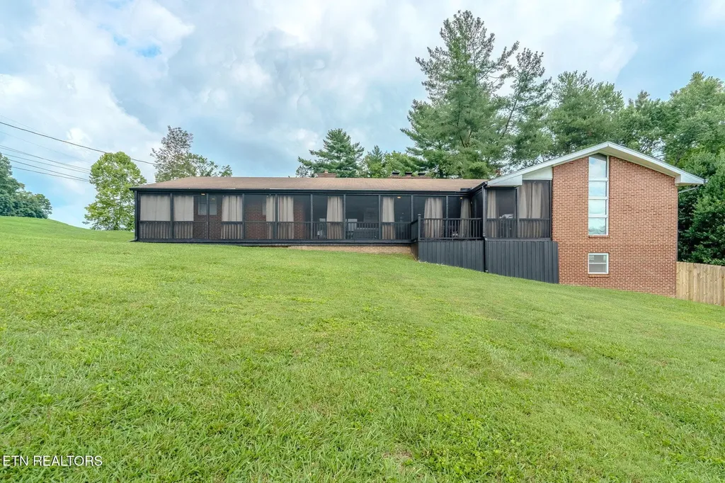 1414 Rosalyn Drive Knoxville TN 37914