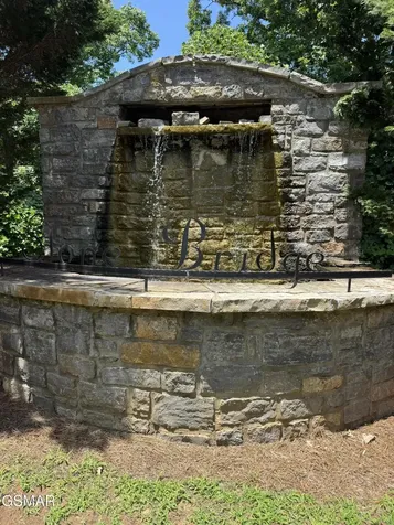 30 Stone Shore Way Dandridge TN 37725
