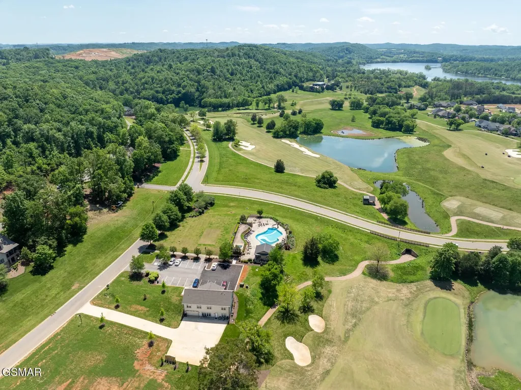 203 Flip Flop Way Loudon TN 37774