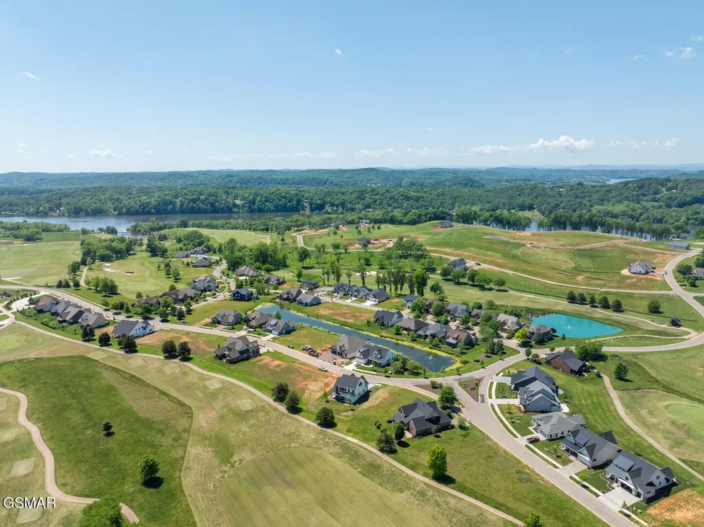 203 Flip Flop Way Loudon TN 37774
