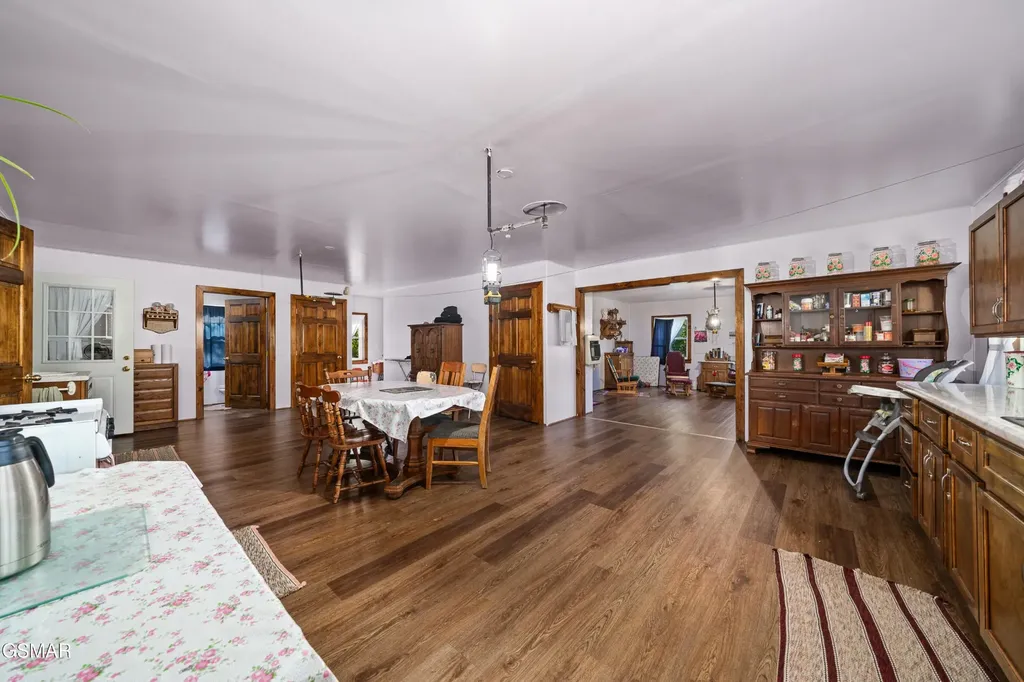 107 Cherry Street Deer Lodge TN 37726