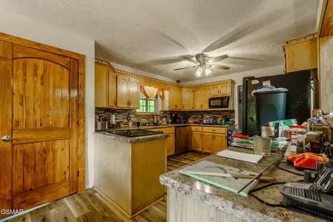 1602 Cove Crest Drive Sevierville TN 37862