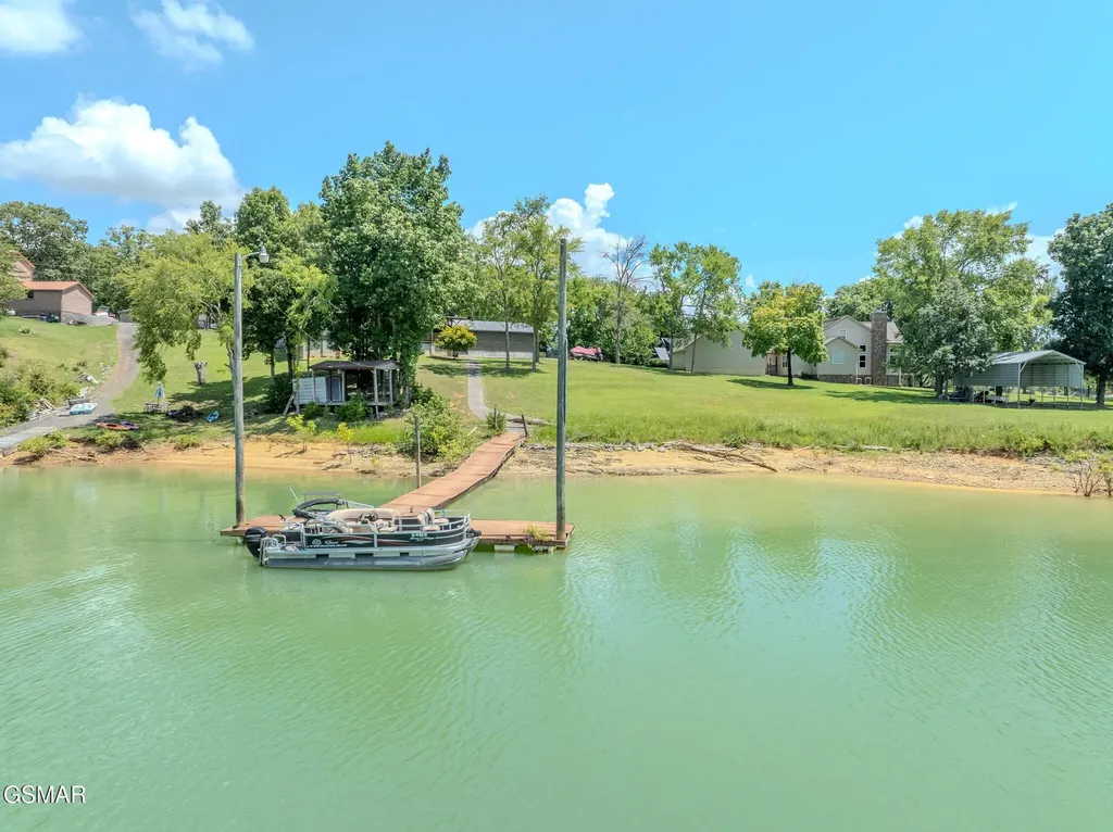 1369 Paradise Lane Dandridge TN 37725