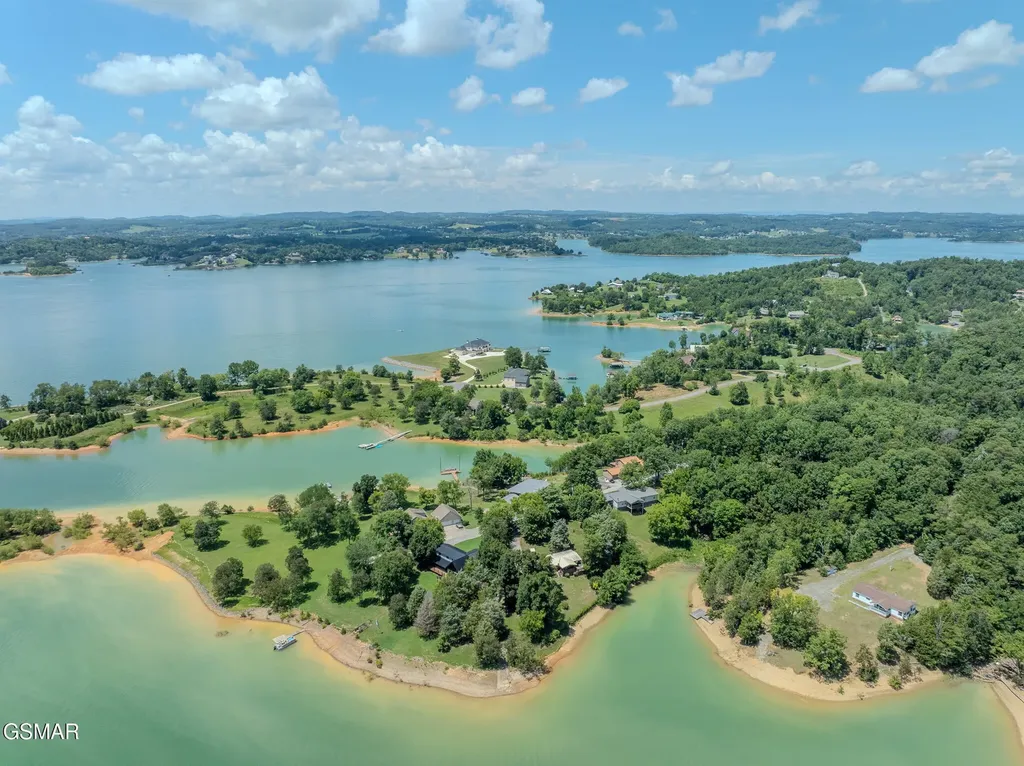 1369 Paradise Lane Dandridge TN 37725