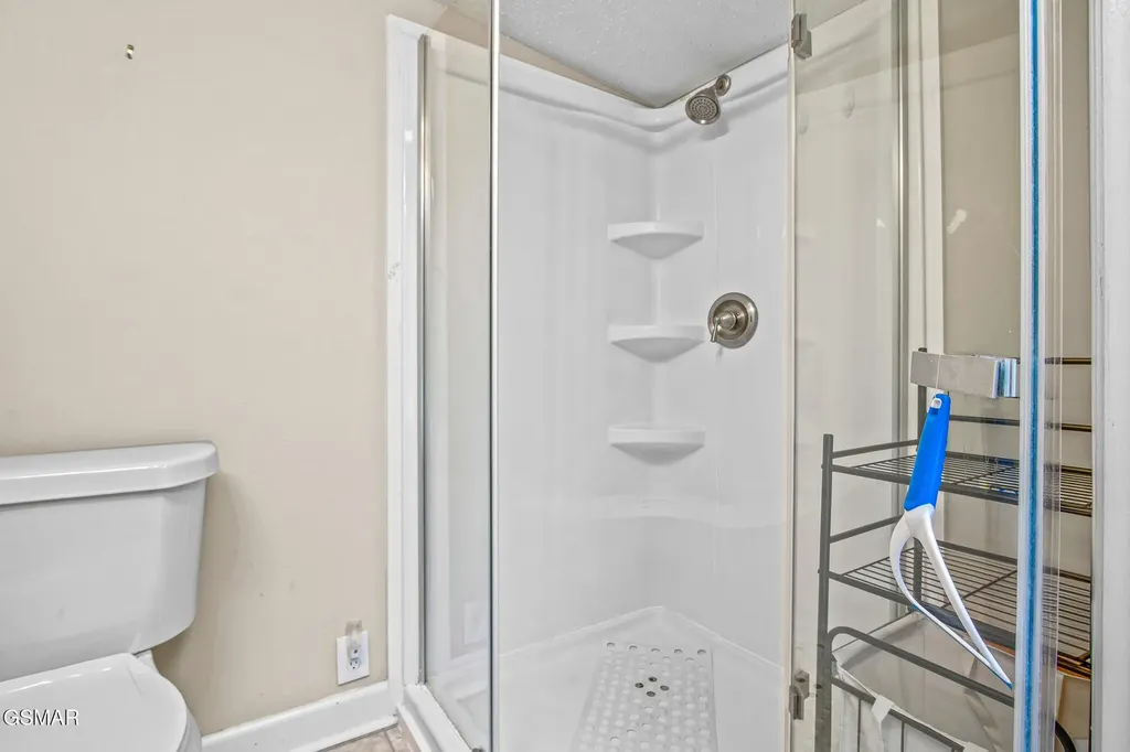 2404 Cedar Lane Knoxville TN 37918