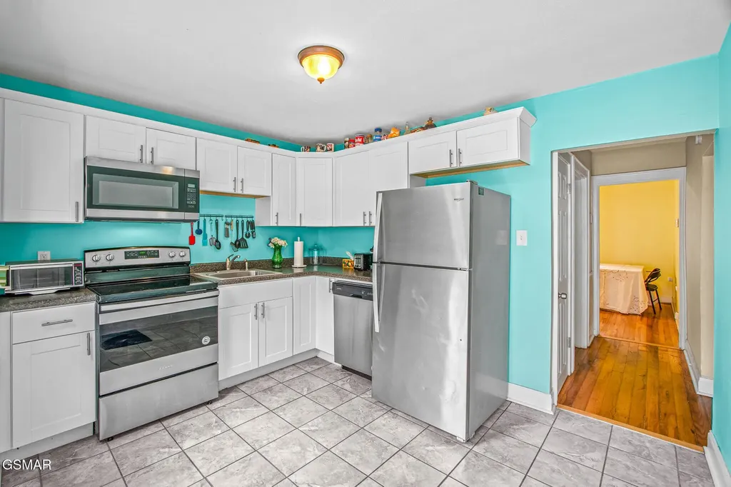 2404 Cedar Lane Knoxville TN 37918
