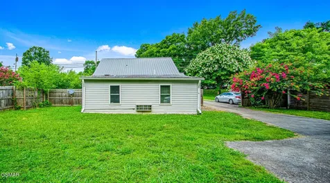 2404 Cedar Lane Knoxville TN 37918