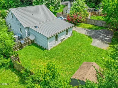 2404 Cedar Lane Knoxville TN 37918