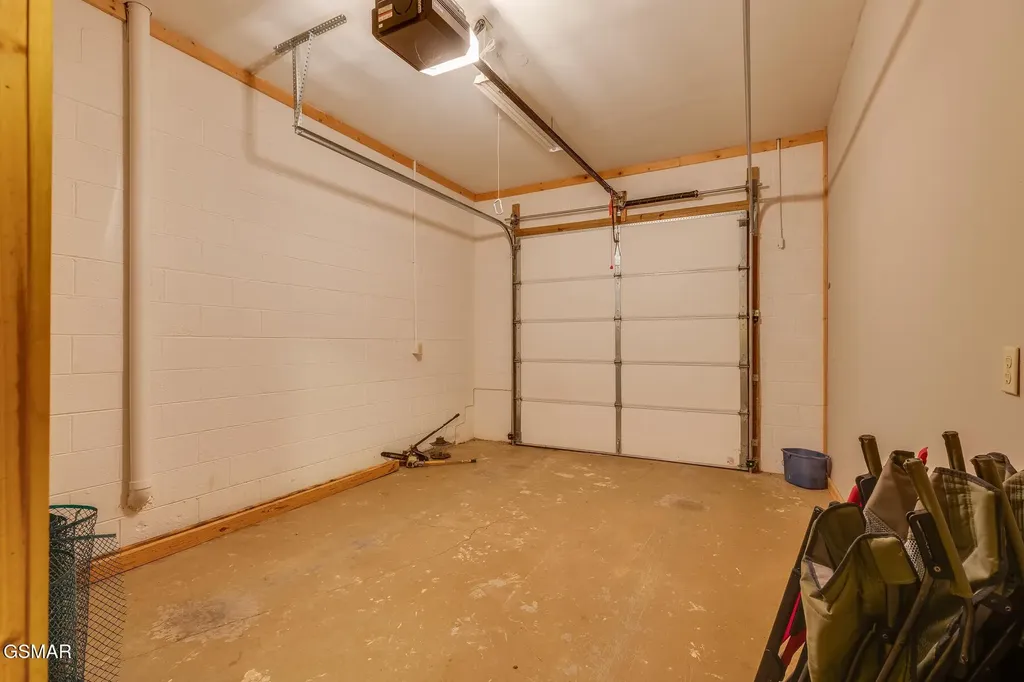 1121 Turkey Ridge Way Seymour TN 37865