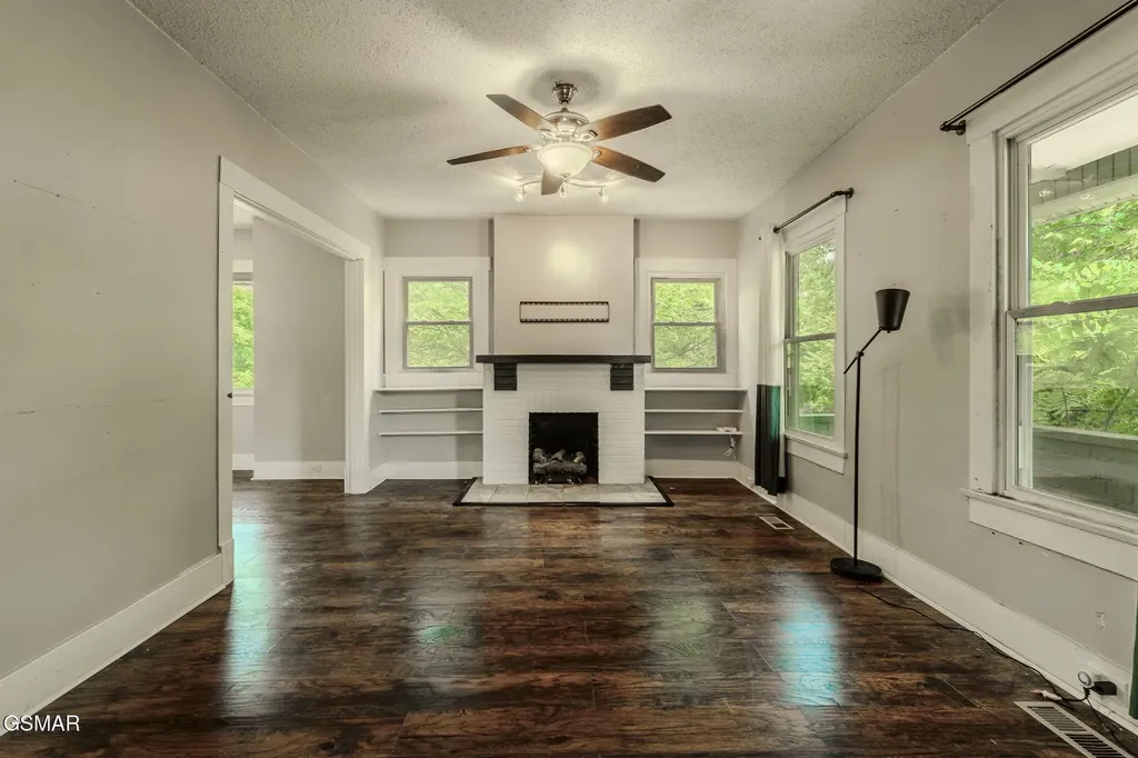 1619 Beaumont Avenue Knoxville TN 37921